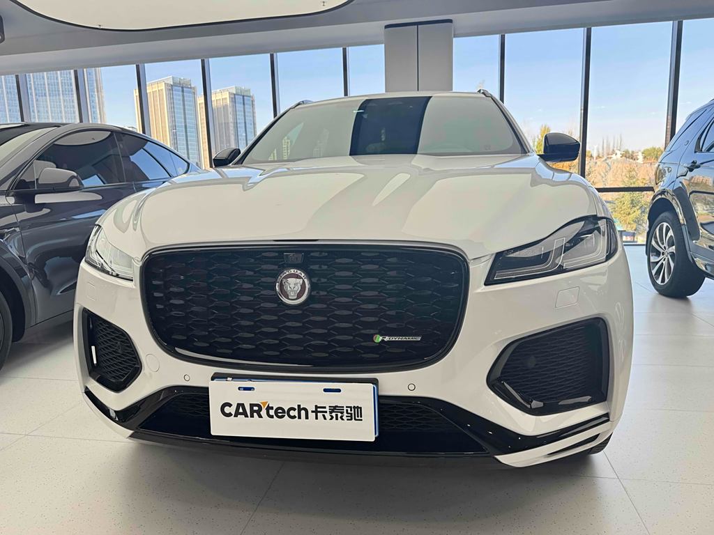 Jaguar F-PACE 2023 P250 R-Dynamic BLACK