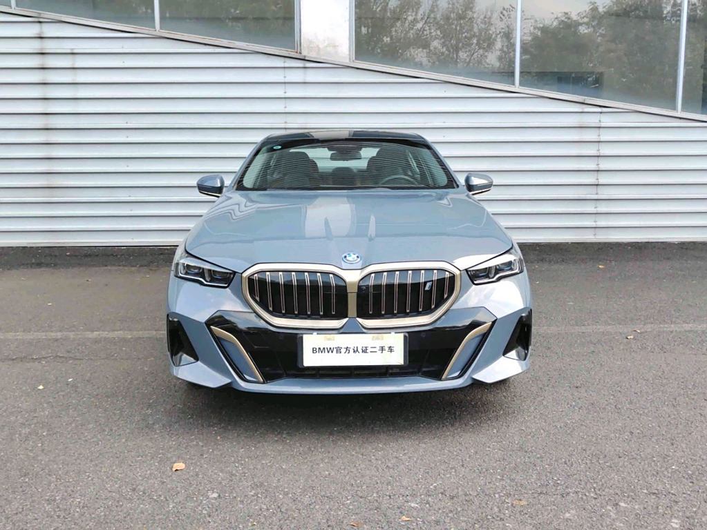 BMW i5 2024 eDrive 35L  M Sport Package