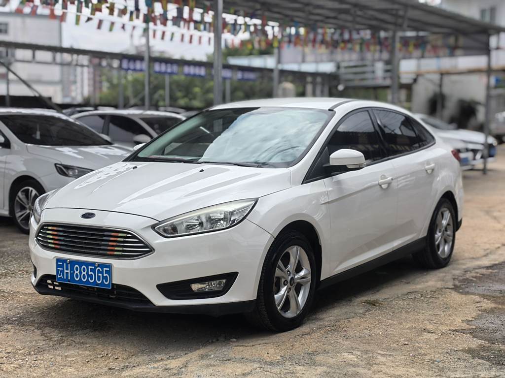 Ford Focus 2017  1.6L РучнаяZhixing