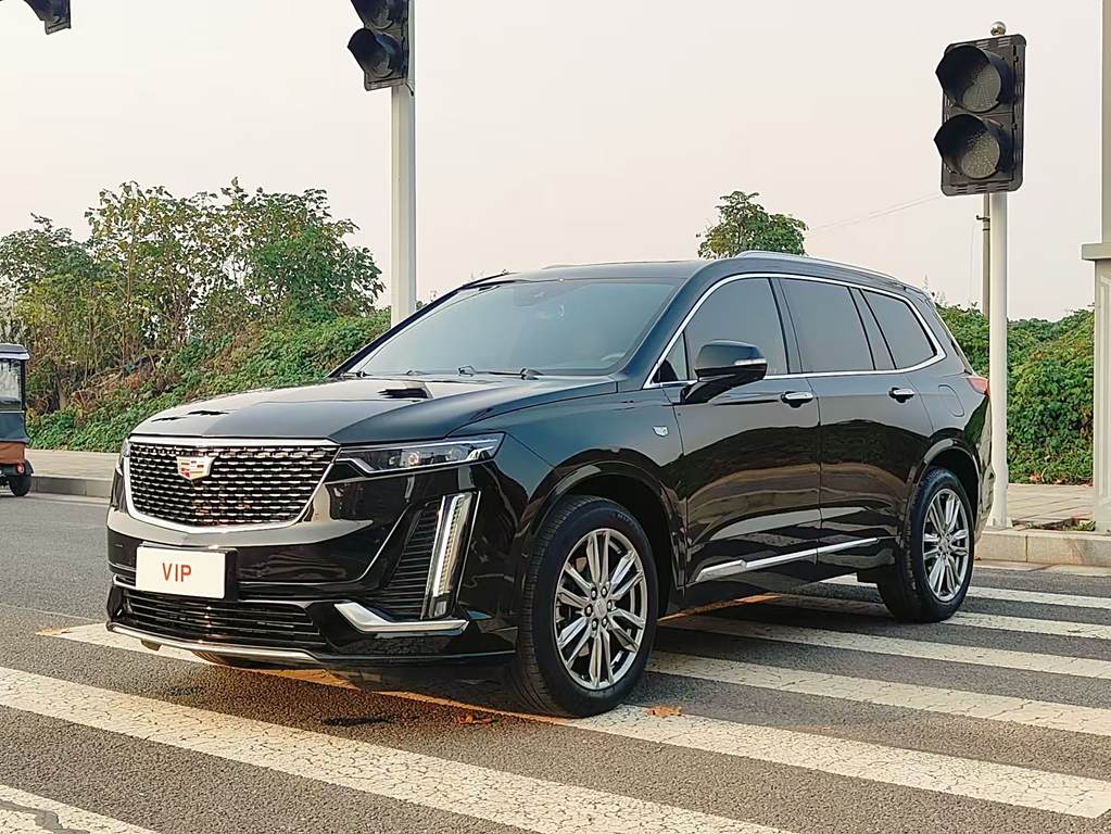 Cadillac XT6 2022 2.0T  Luxury