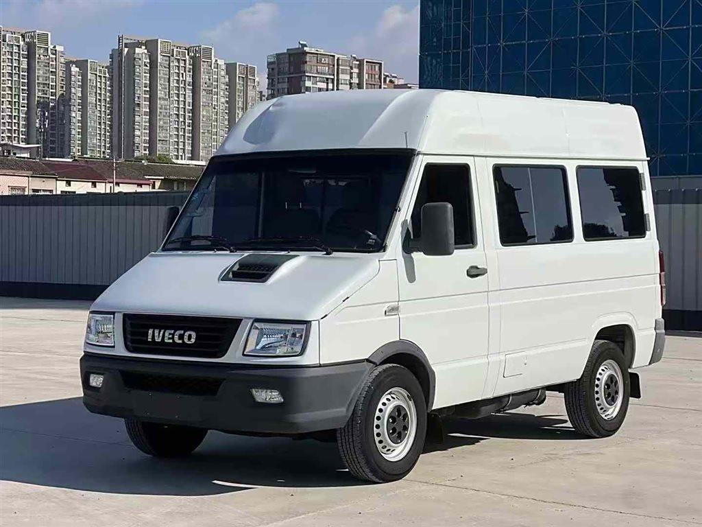 Iveco Daily 2021 2.5T A35 M15-9