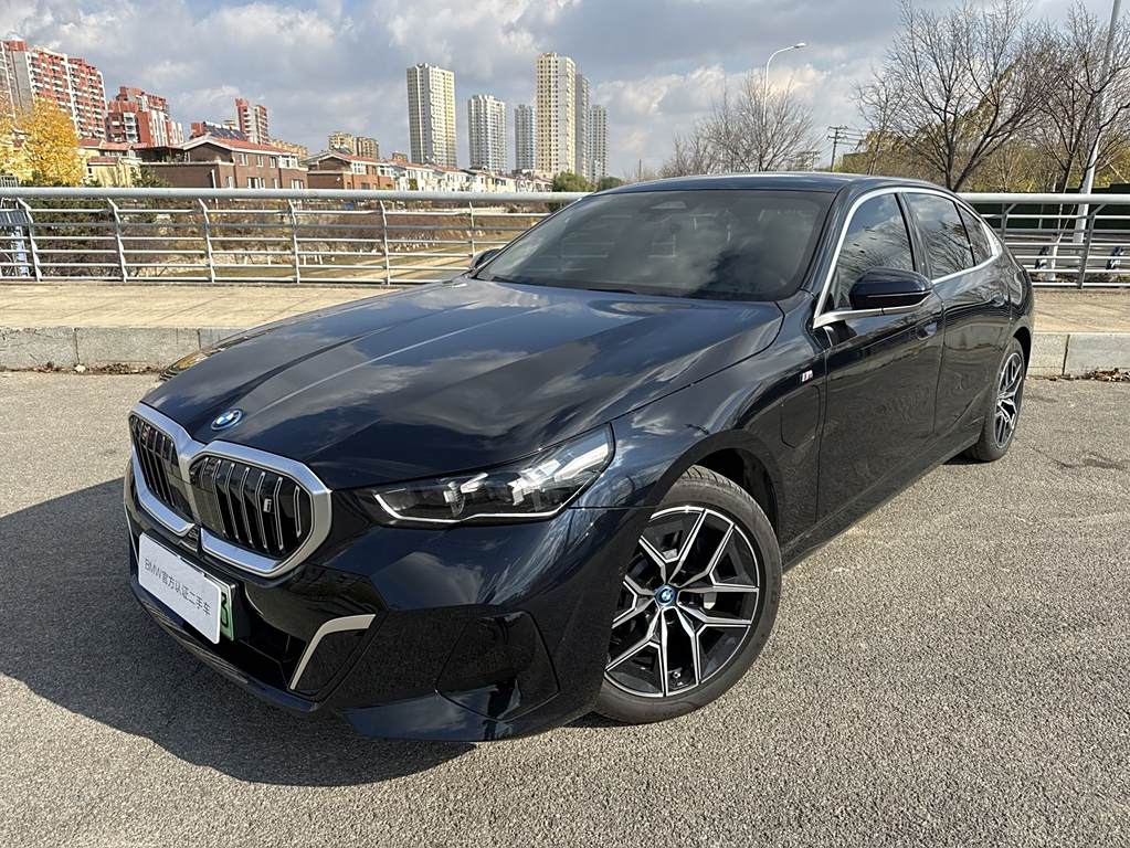 BMW i5 2024 eDrive 35L  M Sport Package