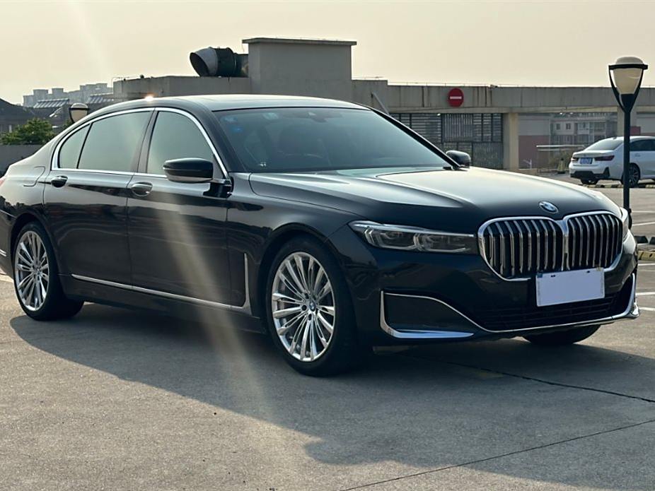 BMW 7 Series 2019  730Li M Sport Package