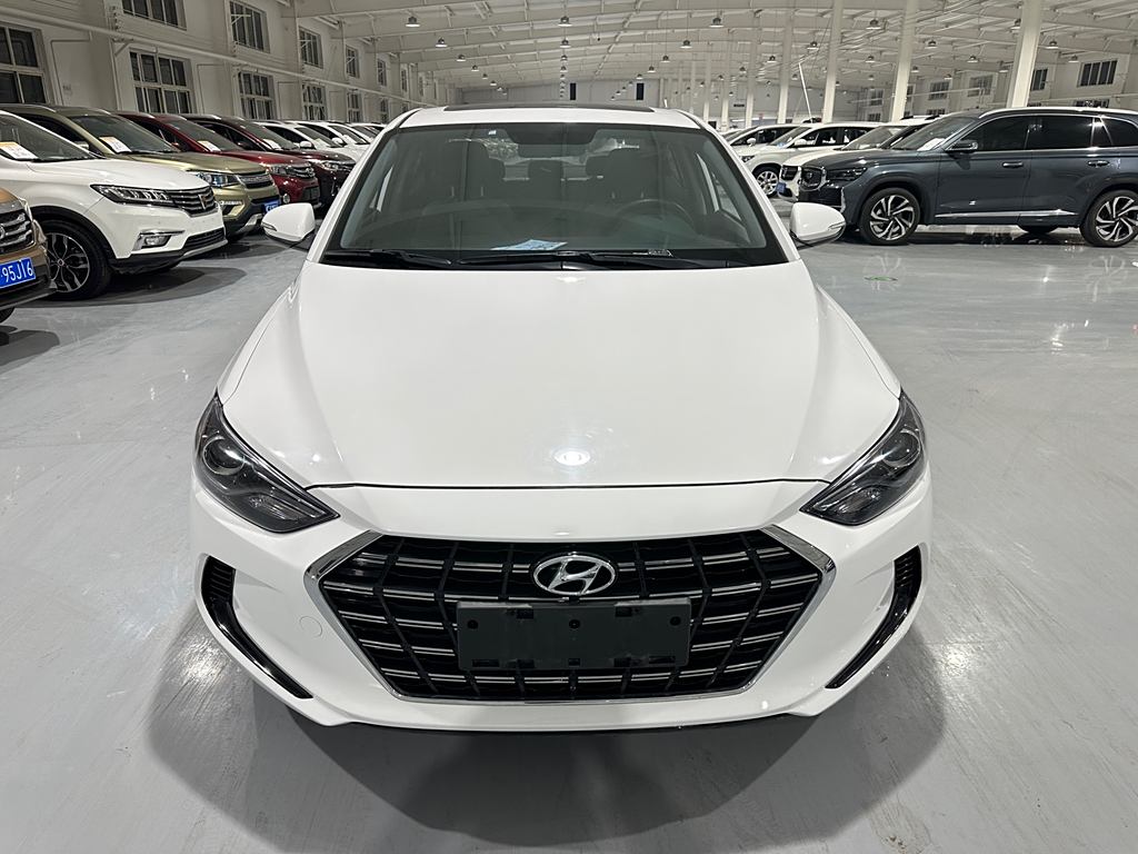 Hyundai Elantra 2020 1.5L CVT·