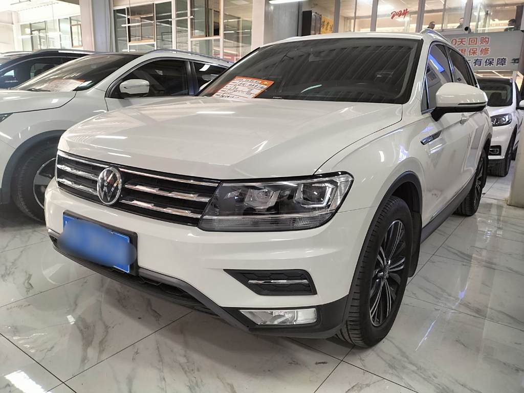 Volkswagen Tiguan L 2021 330TSI Автоматическая