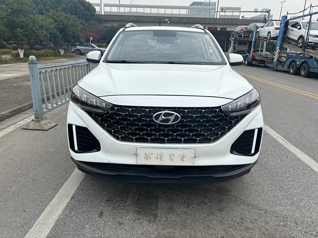 Beijing Hyundai ix35 2021 2.0L АвтоматическаяGLS