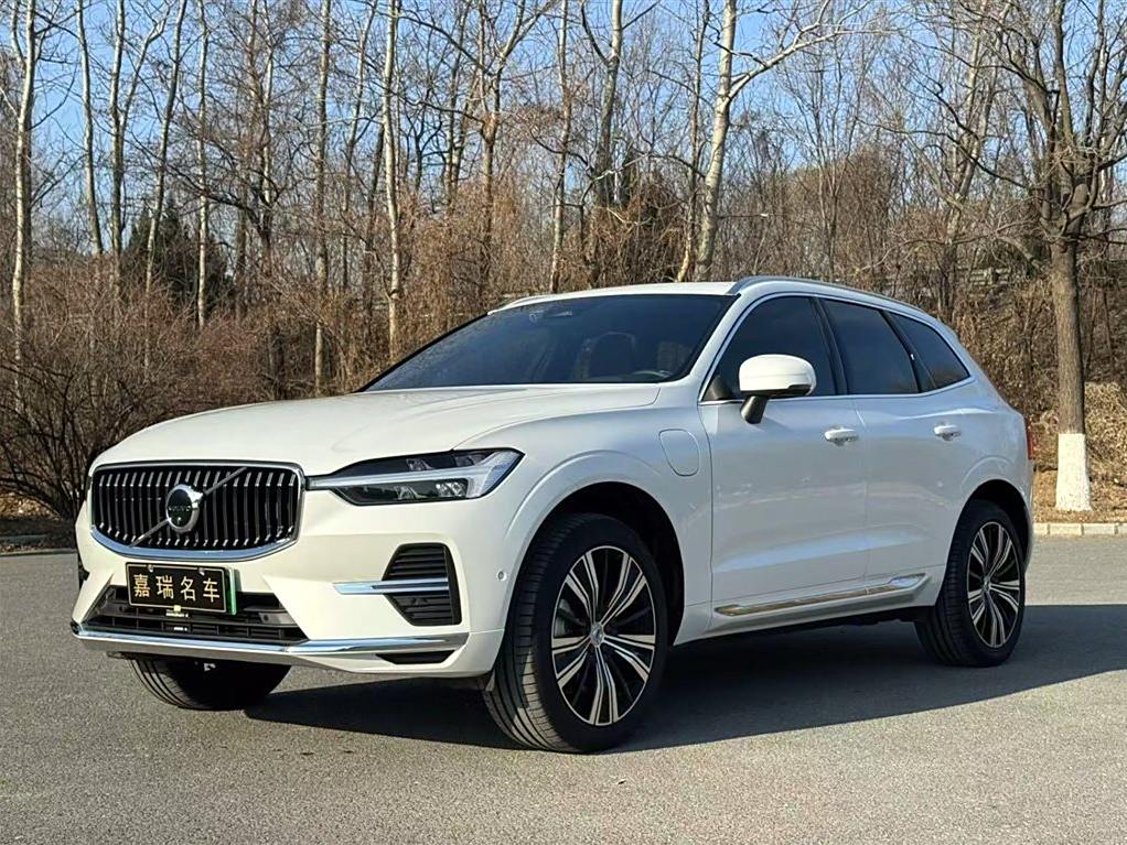 Volvo XC60 2022 T8 Плагин-гибрид (PHEV)  Полный привод