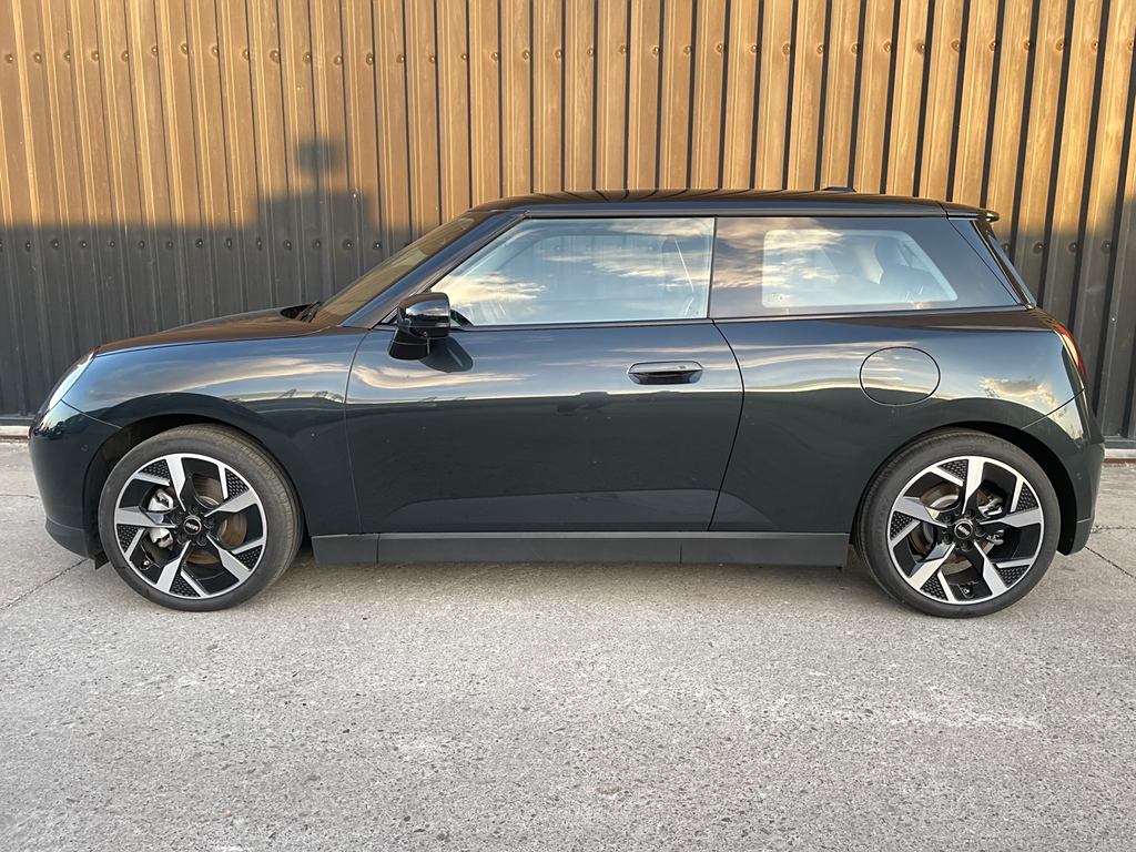 Electric MINI Cooper 2024 452km COOPER SE