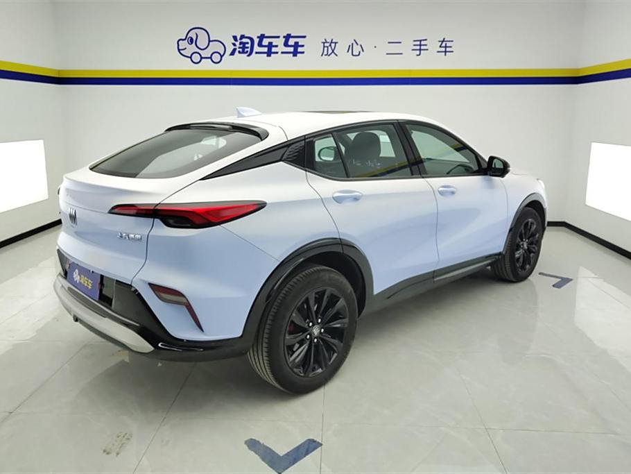 Geely Azlar 2022 1.5T GS