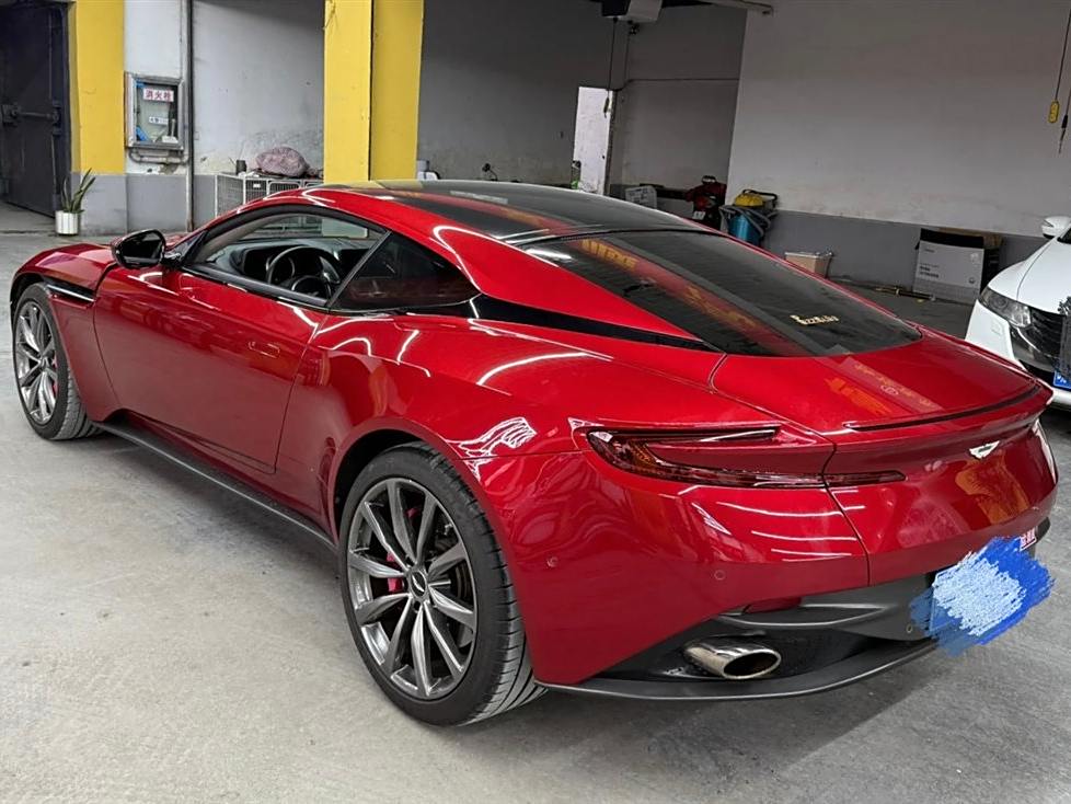 Aston Martin DB11 2020 4.0T V8 Coupe