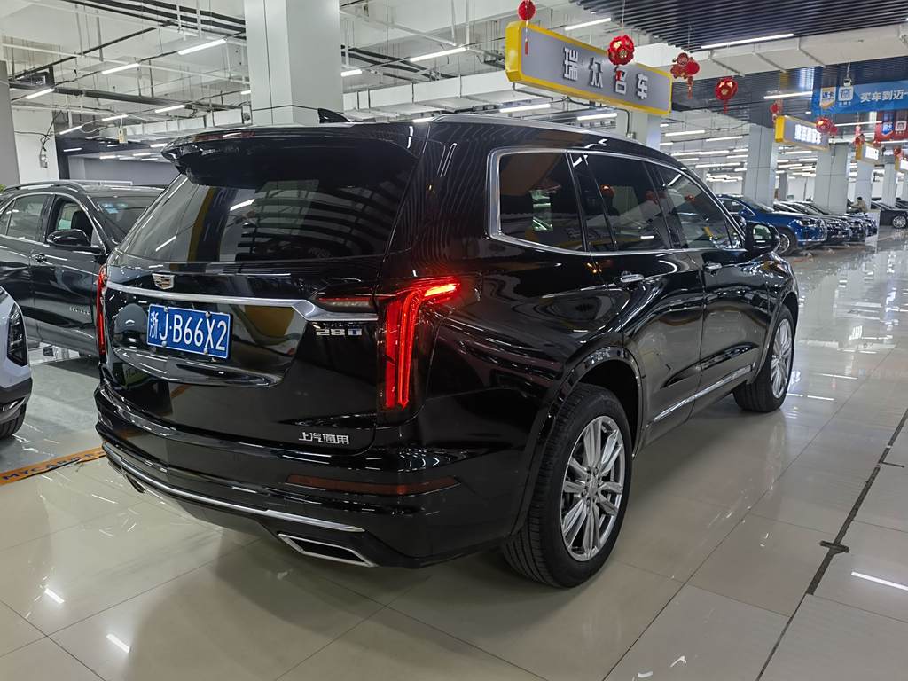 Cadillac XT6 2022 2.0T  Полный привод Luxury