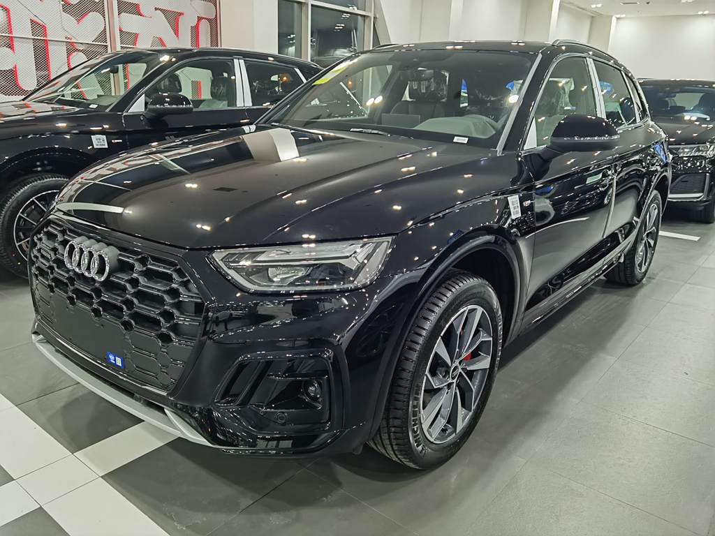 Audi Q5L 2025 40 TFSI