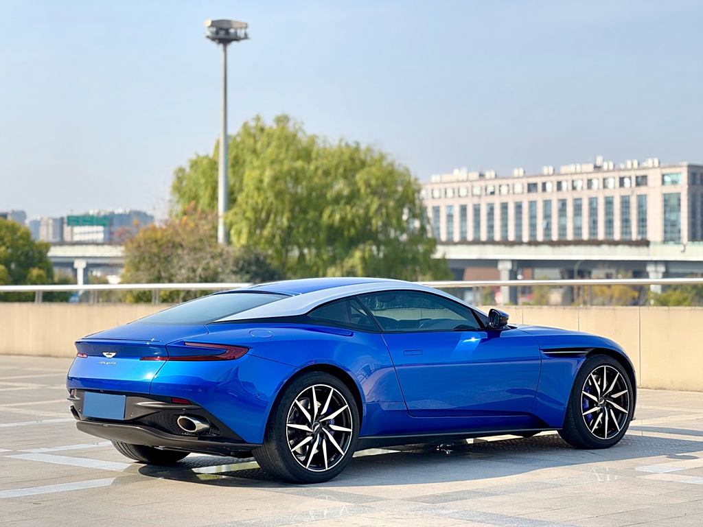 Aston Martin DB11 2019 4.0T V8 Coupe