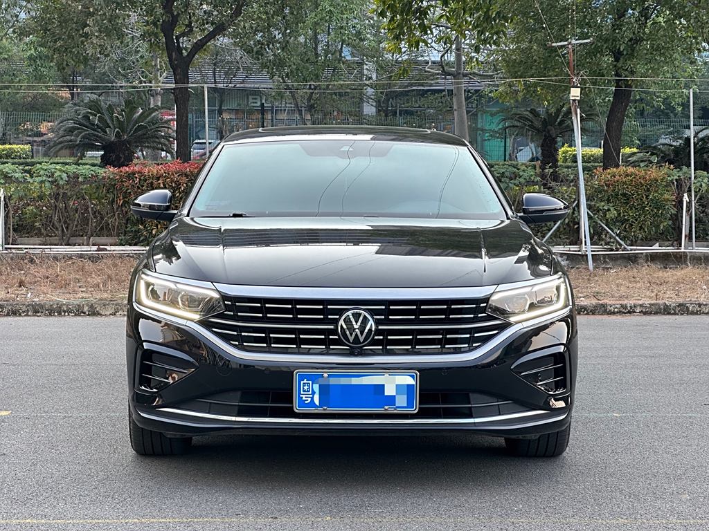 Volkswagen Passat 2023  330TSI