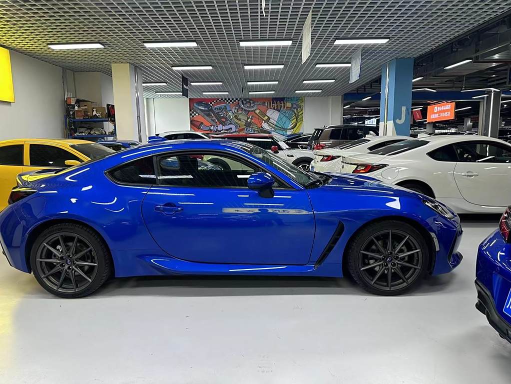 Subaru BRZ 2022 2.4L АвтоматическаяEyeSight