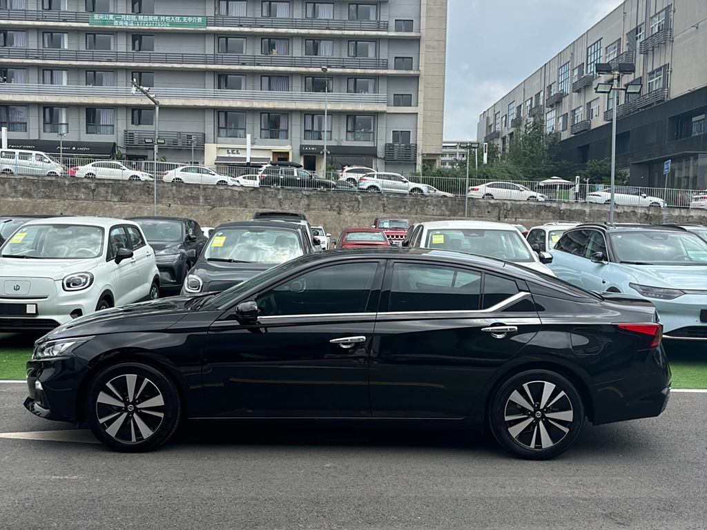 Nissan Teana 2021 2.0L XL