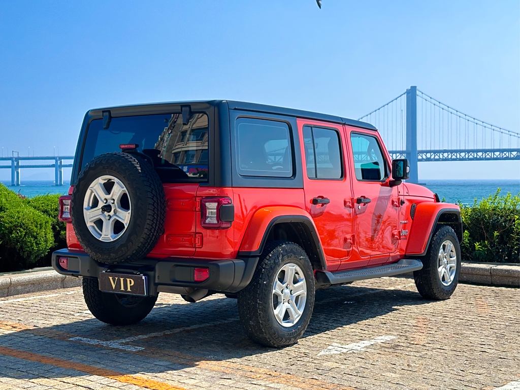 Jeep Wrangler 2018 2.0T Sahara