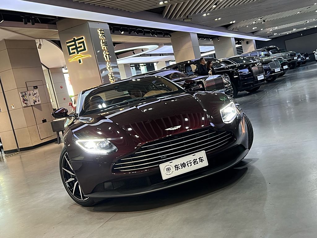 Aston Martin DB11 2020 4.0T V8 Coupe