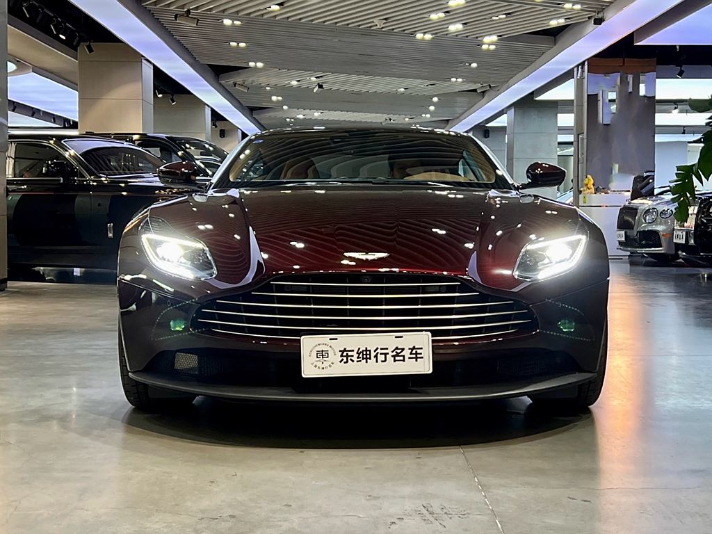 Aston Martin DB11 2020 4.0T V8 Coupe