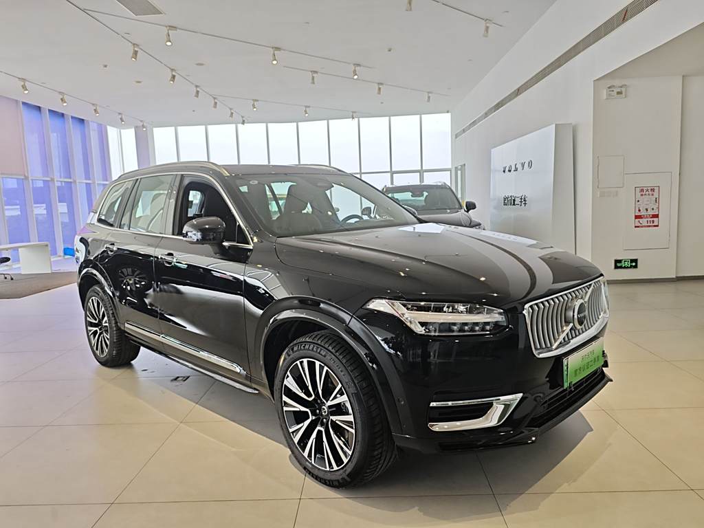 Volvo XC90 2023 T8 RECHARGE  7