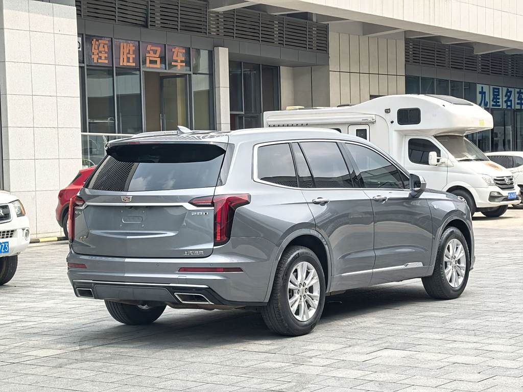 Cadillac XT6 2020 28T