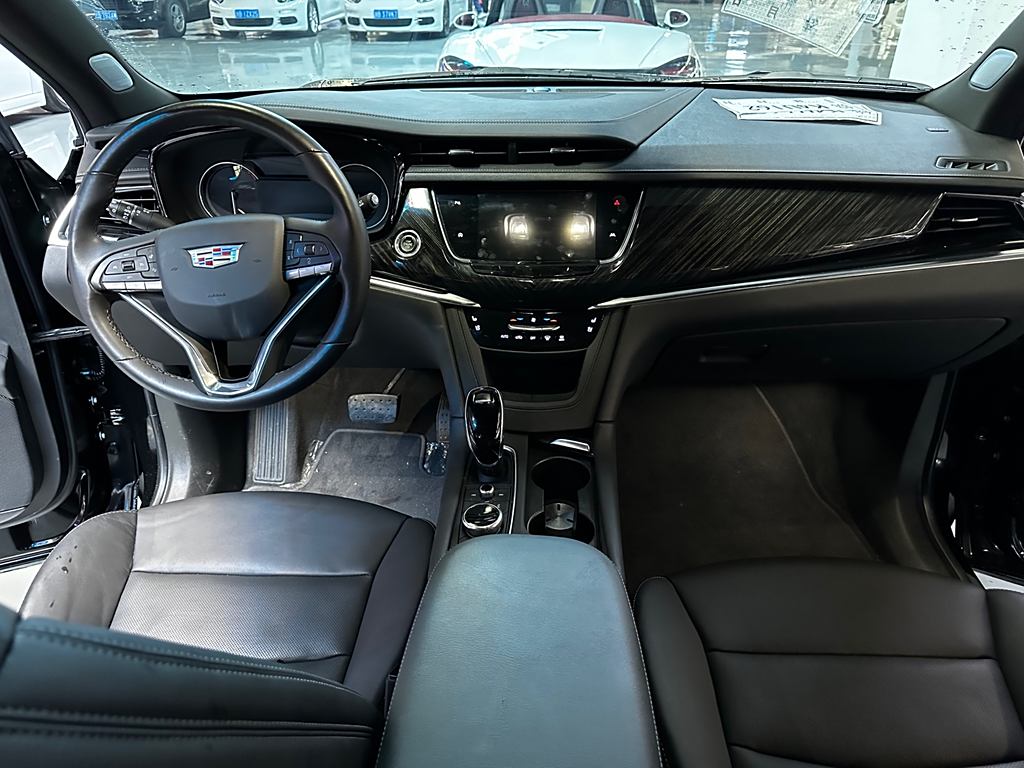 Cadillac XT6 2022 2.0T  Полный привод Luxury