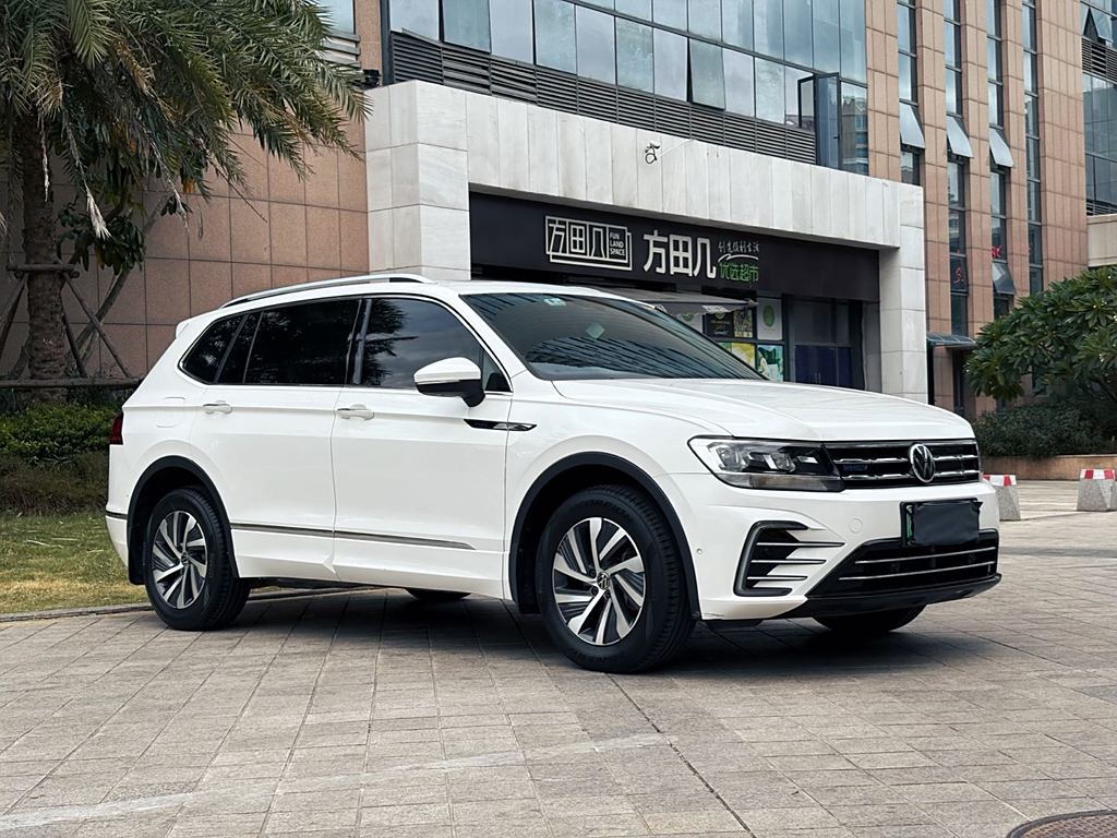 Volkswagen Tiguan L 2021 430PHEV Плагин-гибрид (PHEV)