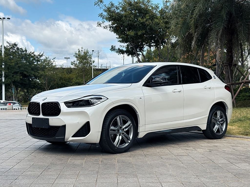 BMW X2 2023 sDrive25i M