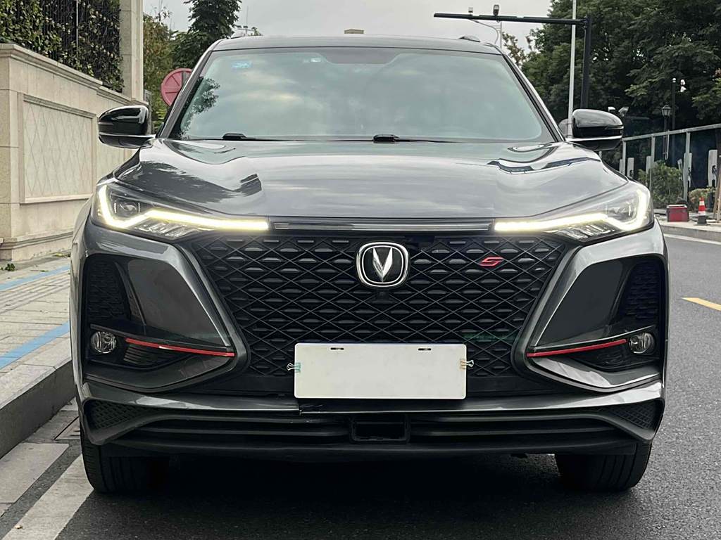 Changan CS75 PLUS 2021 1.5T Автоматическая Luxury