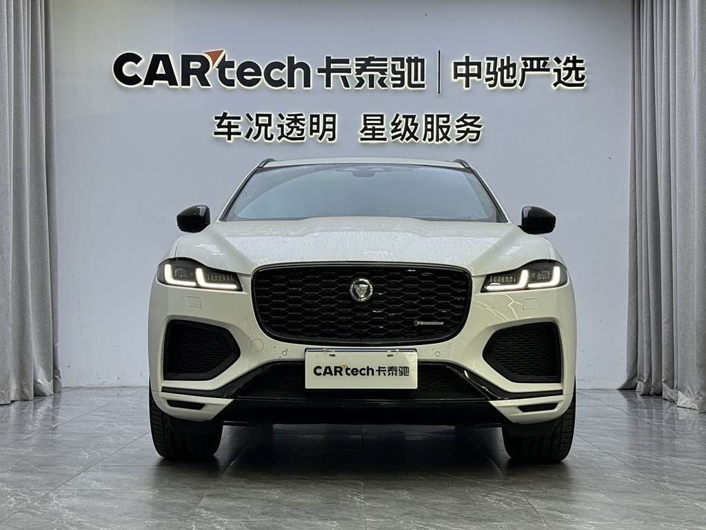 Jaguar F-PACE 2024 P250 R-Dynamic SE