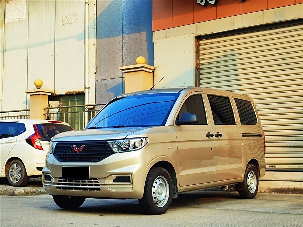 Wuling Hongguang V 2022 1.5LLAR