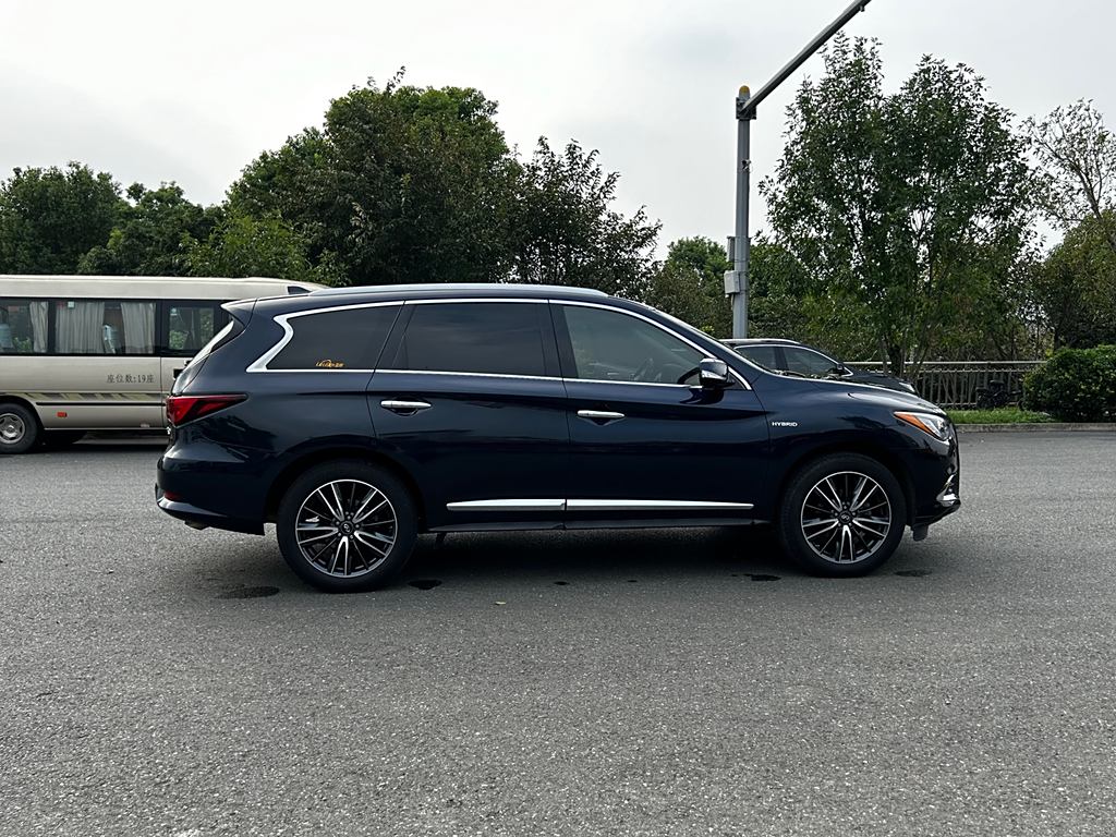 Infiniti QX60 2018 2.5 S/C Hybrid   Euro VI