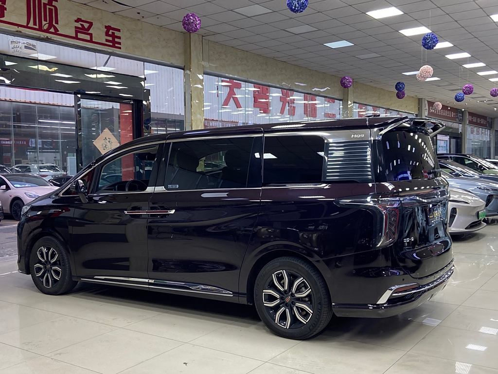 Hongqi HQ9 2023 2.0T