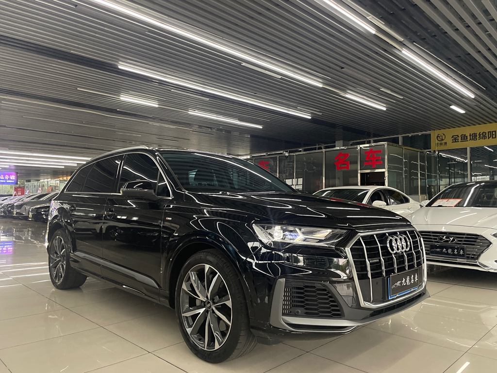 Audi Q7 2022 55 TFSI quattro S line