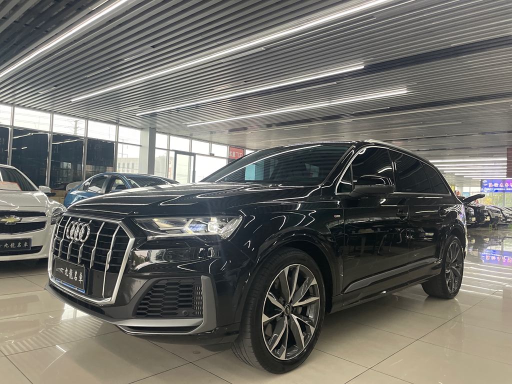 Audi Q7 2022 55 TFSI quattro S line