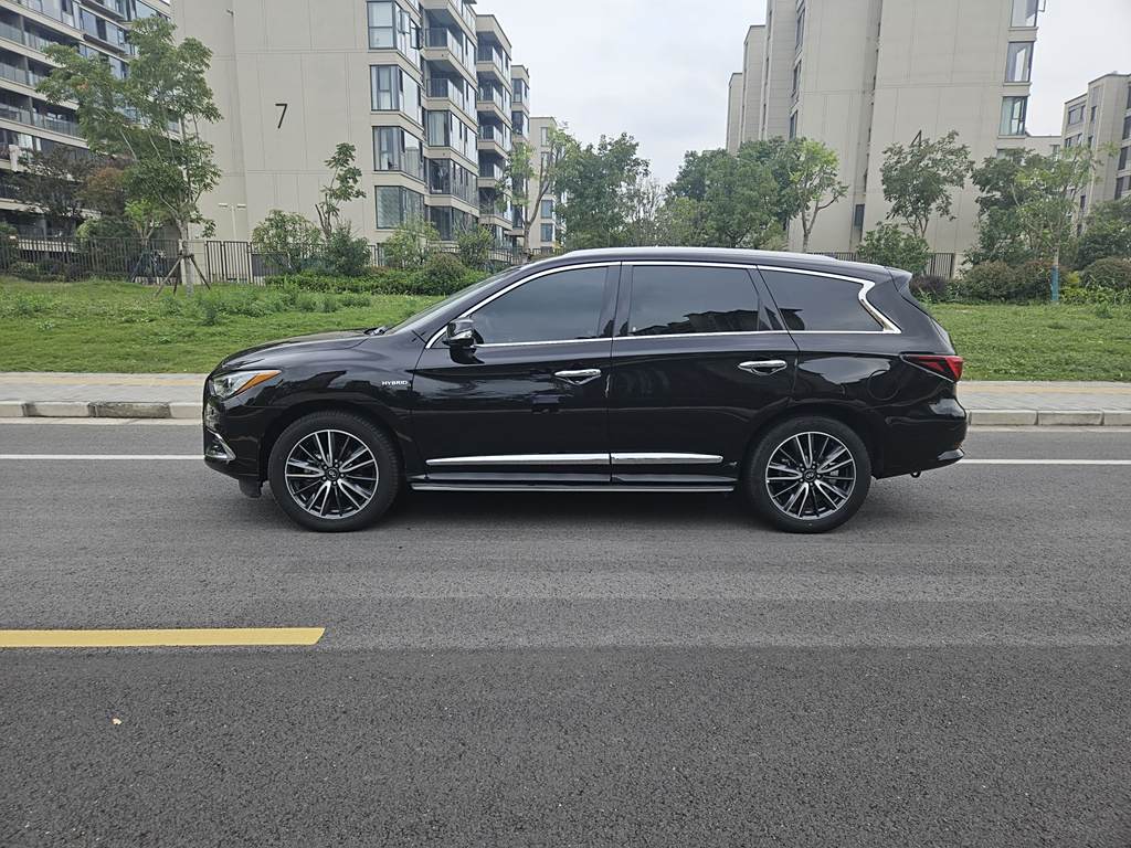 Infiniti QX60 2018 2.5 S/C Hybrid   Euro VI