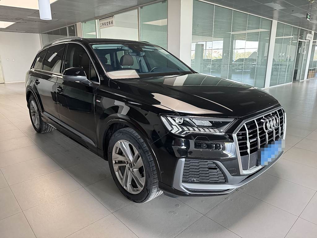 Audi Q7 2022 45 TFSI quattro S line