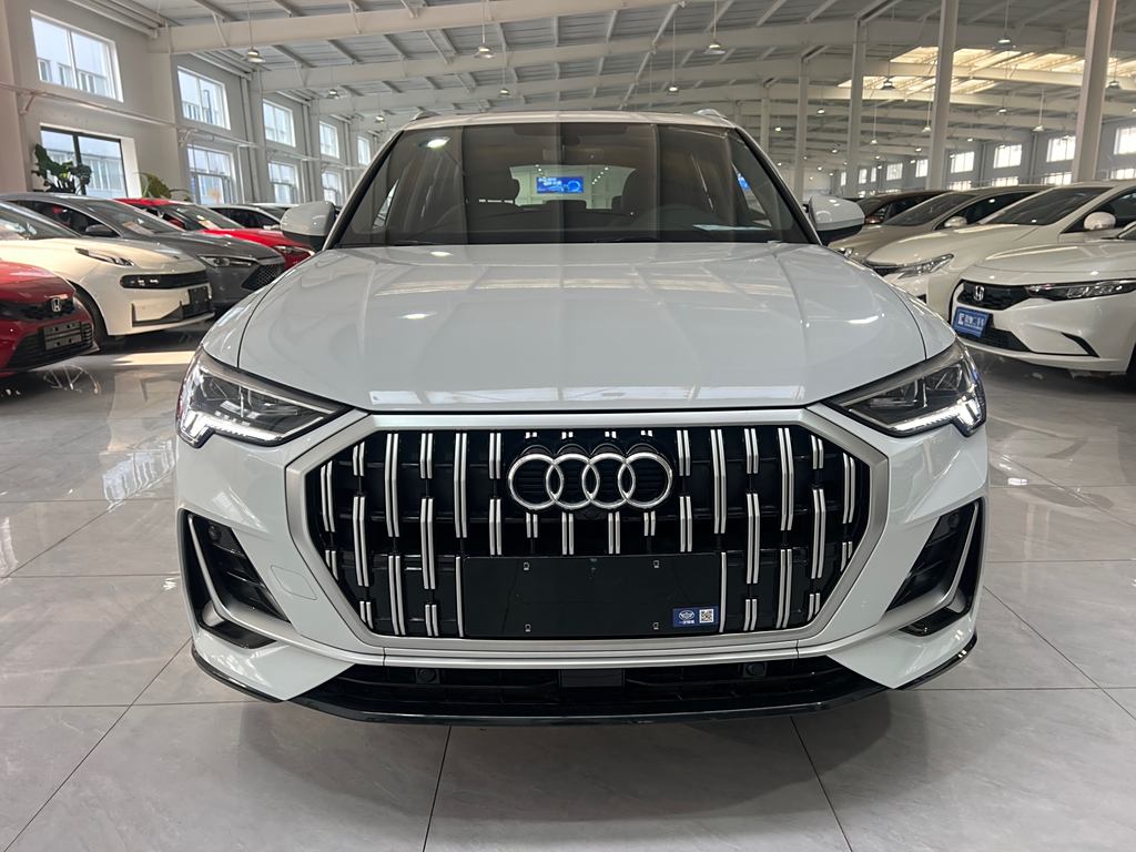 Audi Q3 2024 35 TFSI