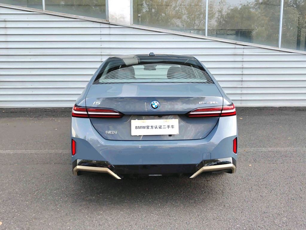 BMW i5 2024 eDrive 35L  M Sport Package