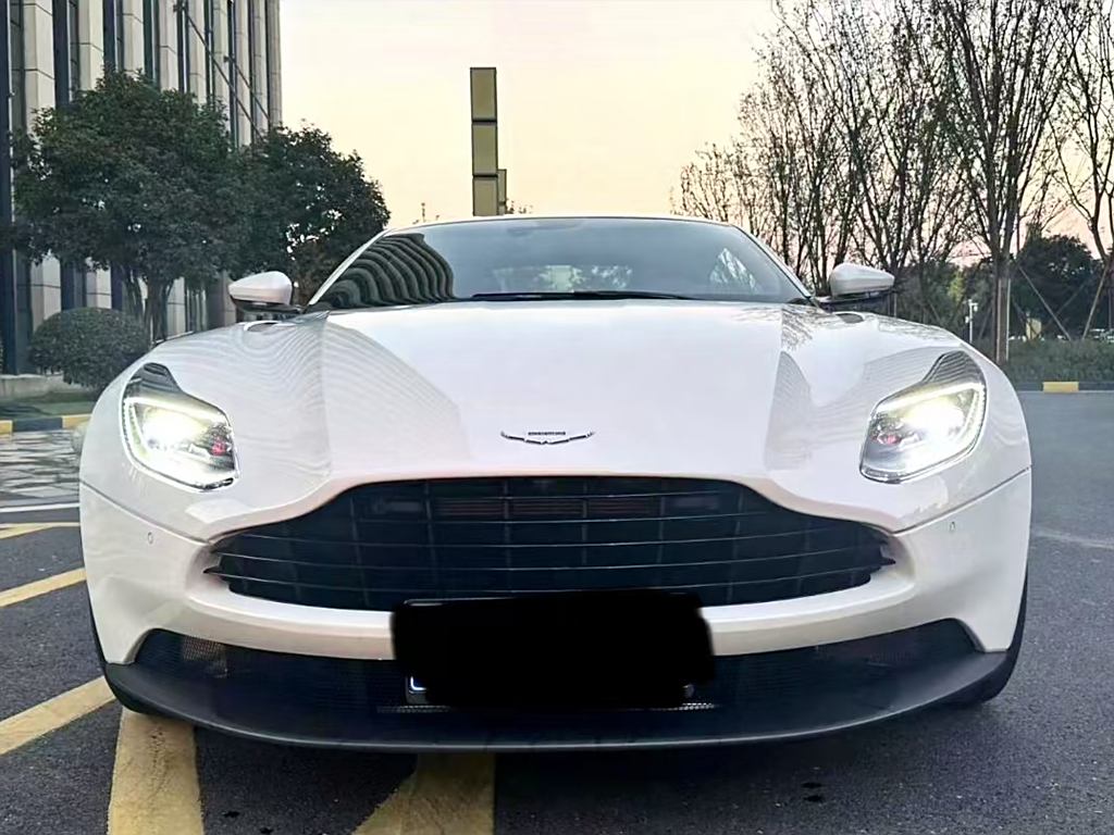 Aston Martin DB11 2022 4.0T V8 Coupe