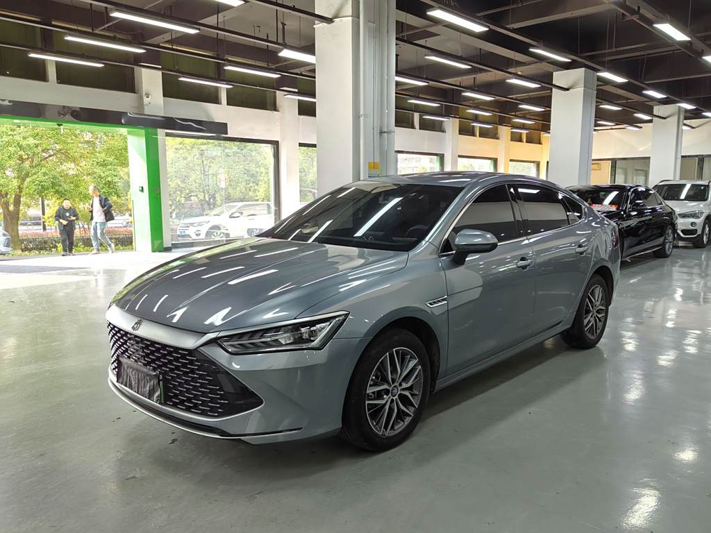 BYD Qin PLUS 2023 DM-i 120KM