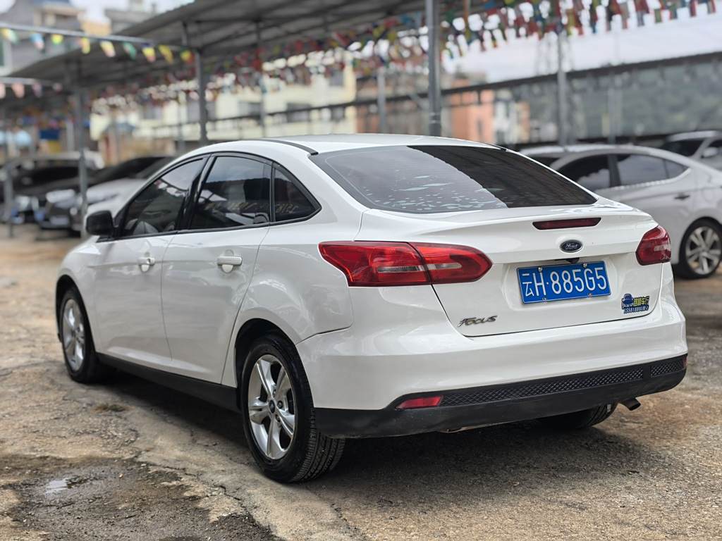 Ford Focus 2017  1.6L РучнаяZhixing