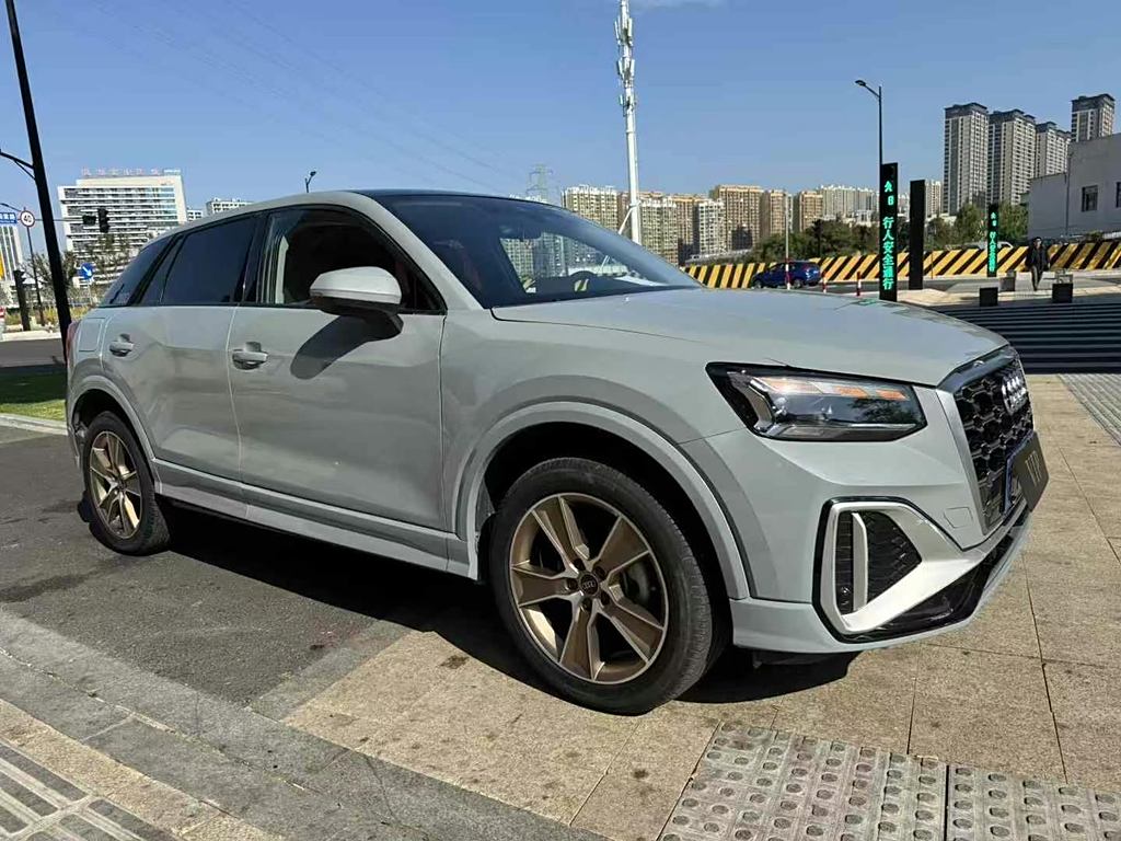 Audi Q2L 2022 35 TFSI