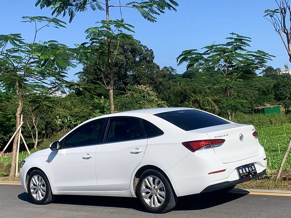 Buick Excelle 2021  1.5L Автоматическая