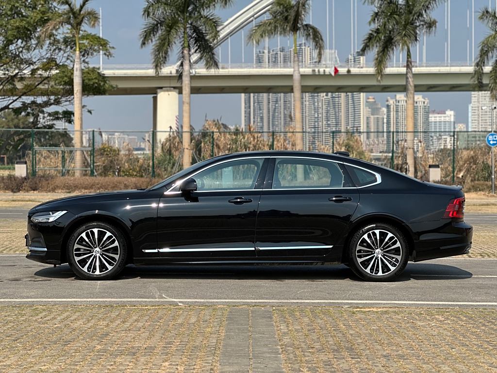 Volvo S90 2024 B5