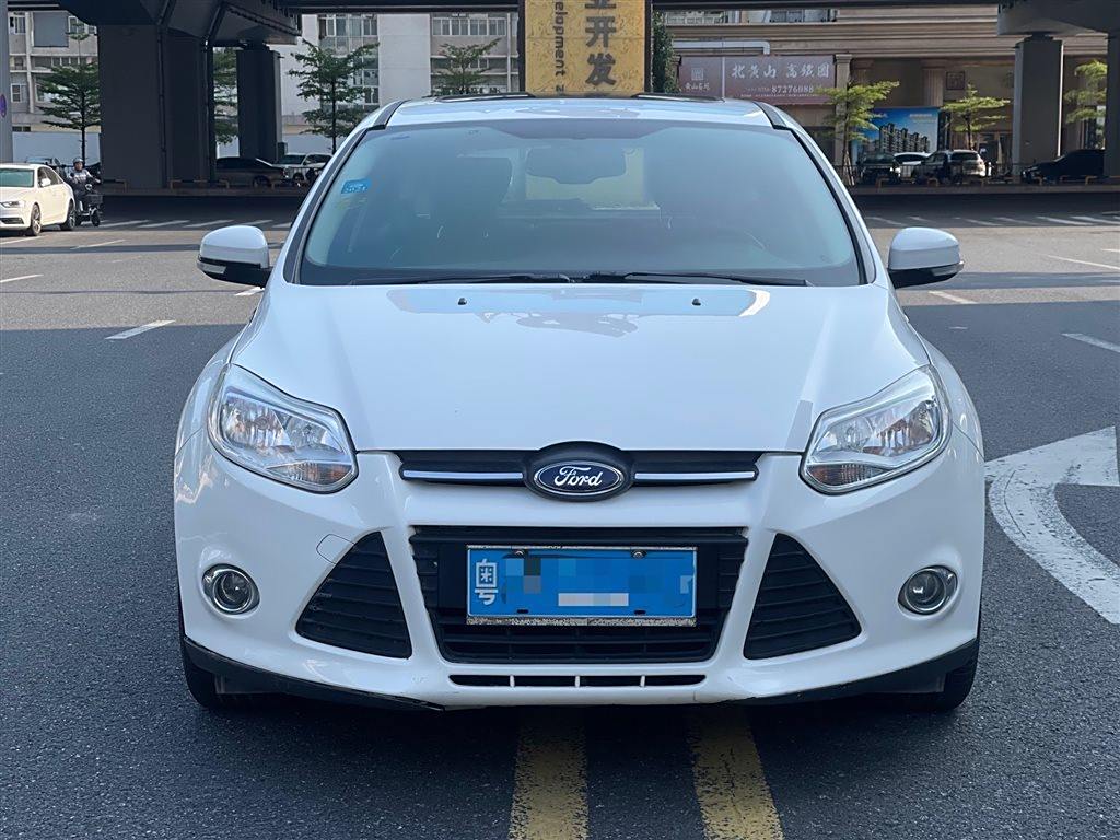 Ford Focus 2012  1.6L Автоматическая