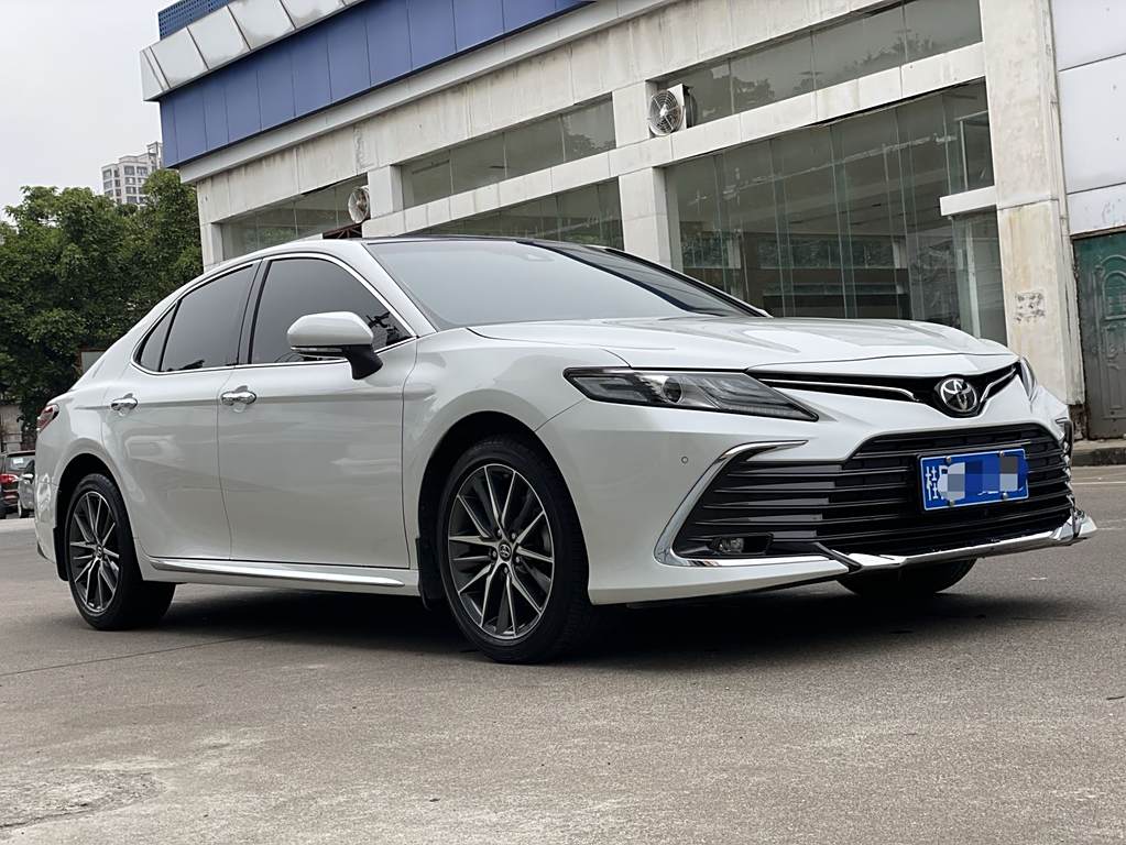 Toyota Camry 2023 2.5G