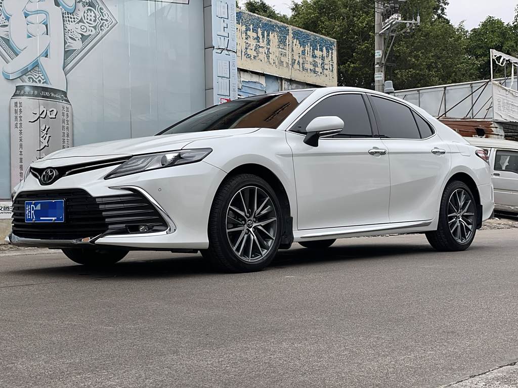 Toyota Camry 2023 2.5G