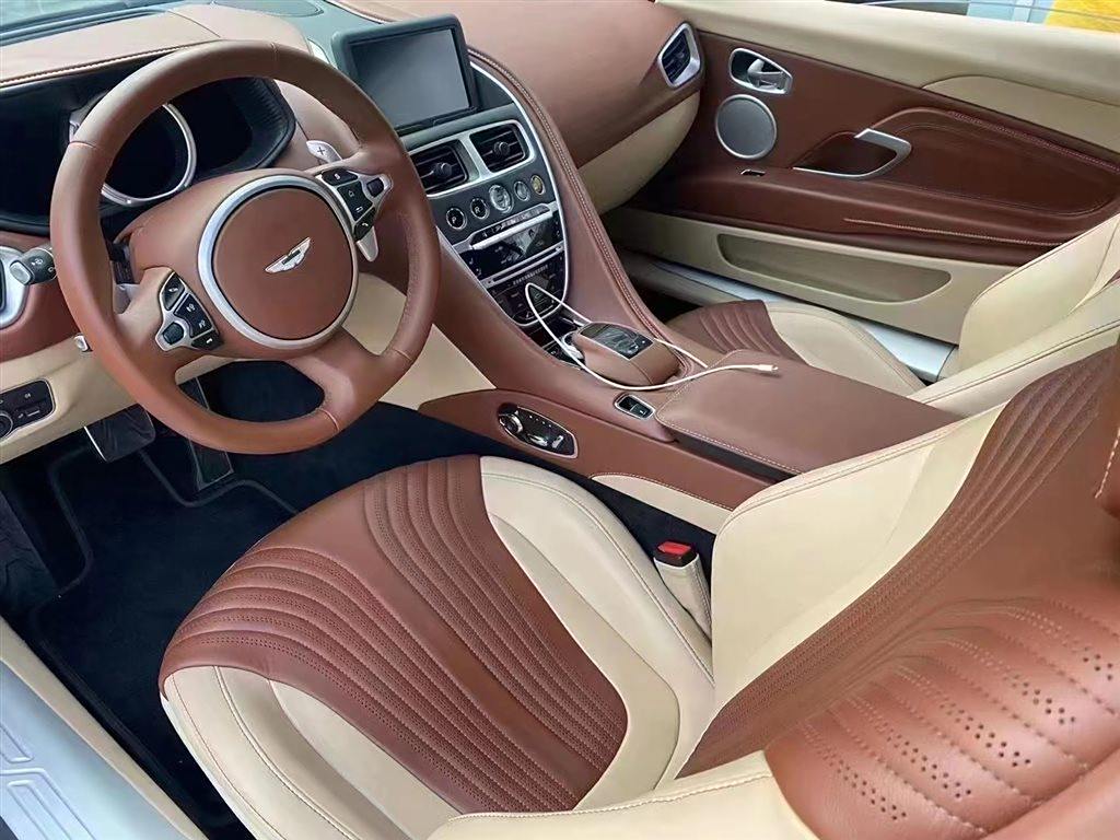 Aston Martin DB11 2019 4.0T V8 Coupe