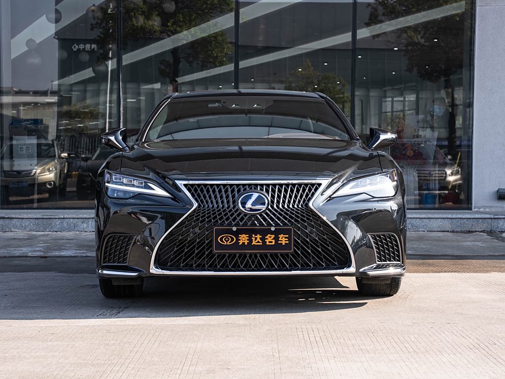 Lexus LS 2021 500h